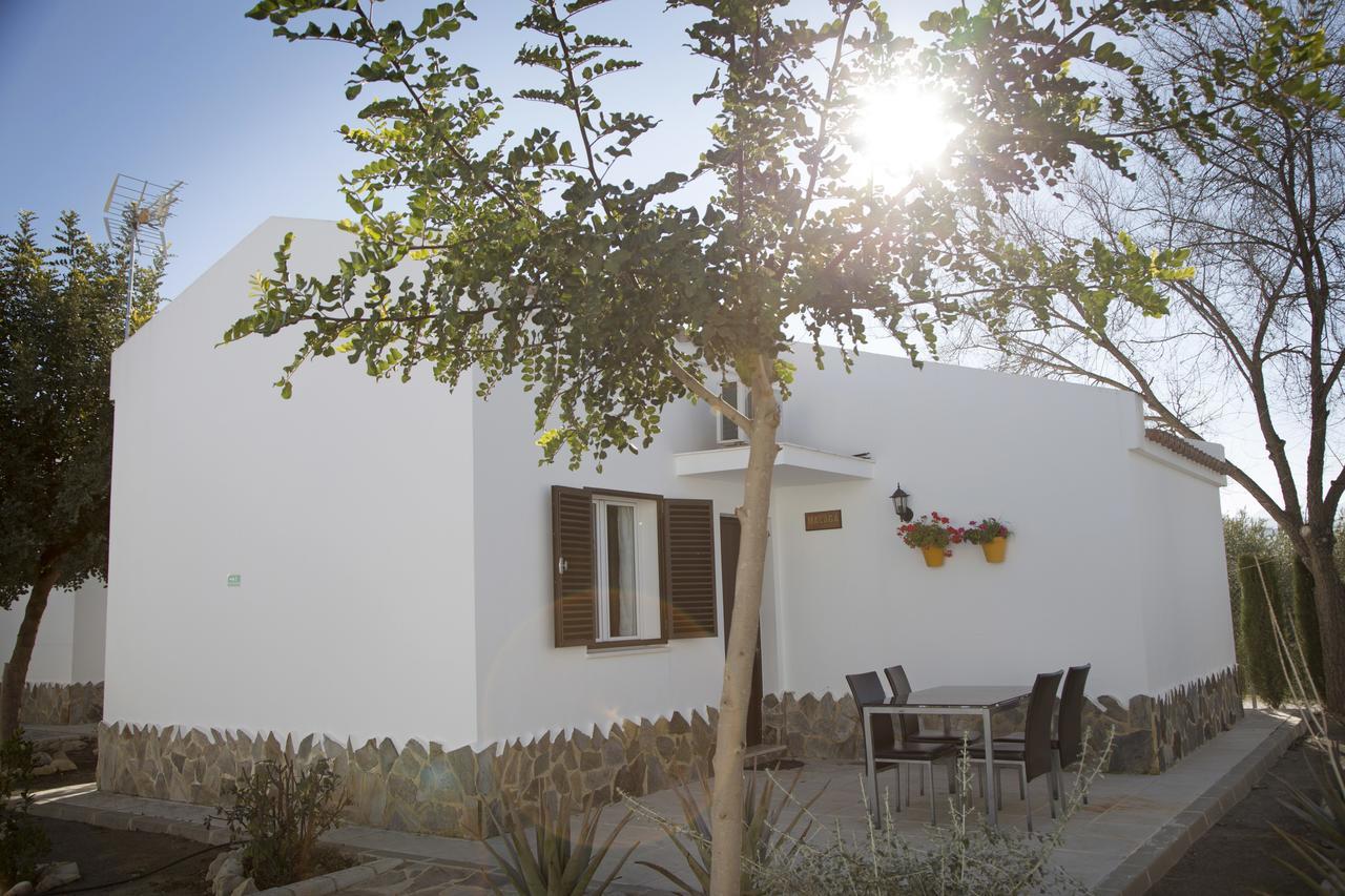 Apartamentos Puerta Sierra Puerto Serrano Exterior foto